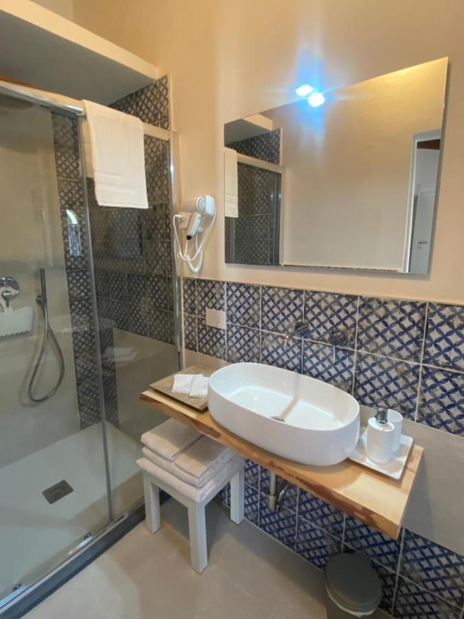 Hotel Casa Raffaela Marina Di Pisa Exterior foto